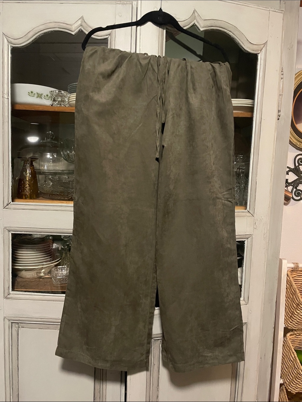 Velvet Heart Olive Wide-Leg Drawstring Joggers